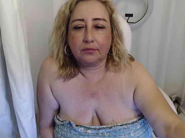Mature2025 webcam