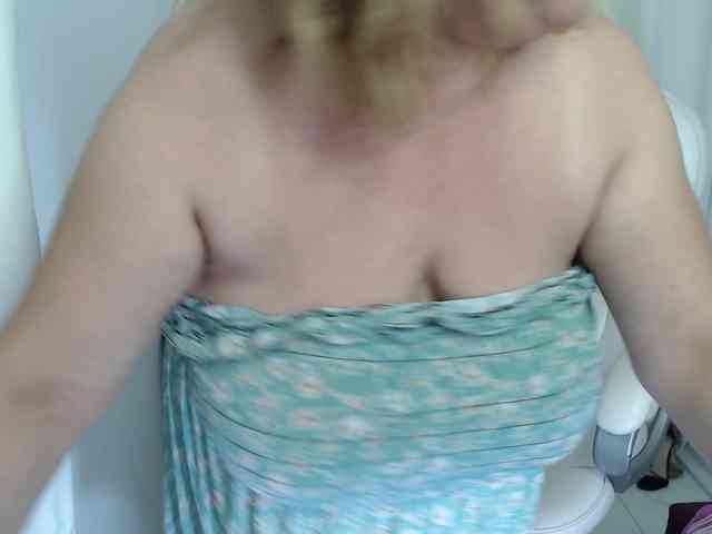 Mature2025 webcam