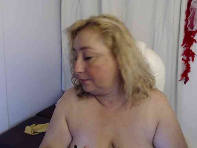 Mature2025 webcam