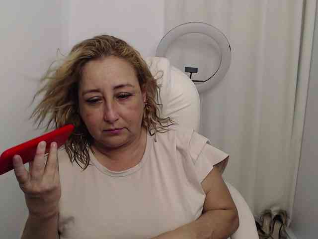 Mature2025 webcam