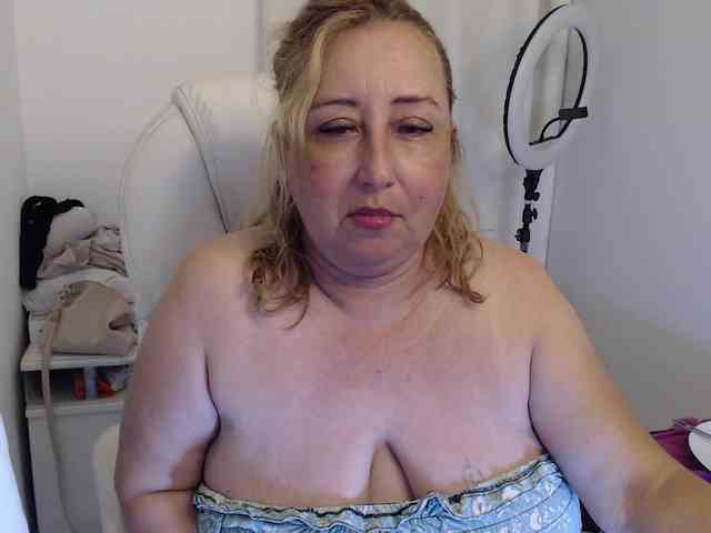 Mature2025 webcam