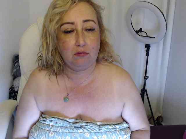 Mature2025 webcam