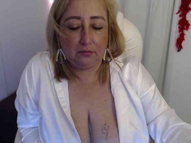 Mature2025 webcam