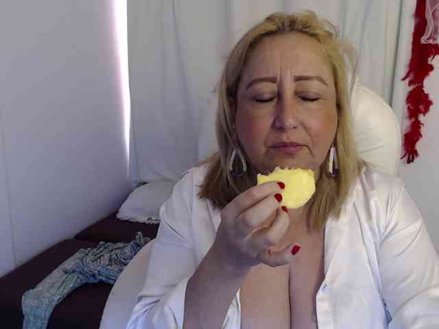 Mature2025 webcam