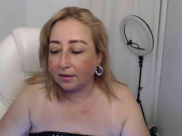 Mature2025 webcam