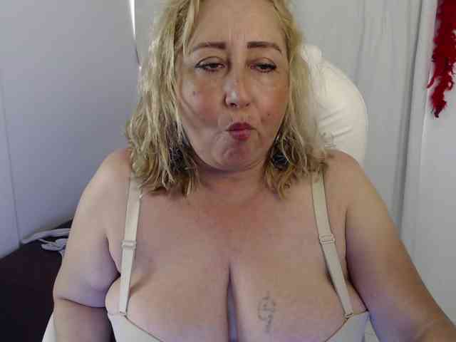 Mature2025 webcam