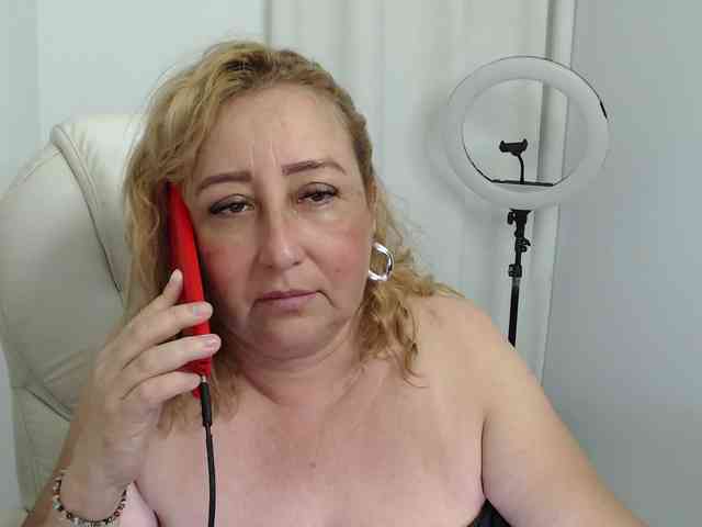 Mature2025 webcam