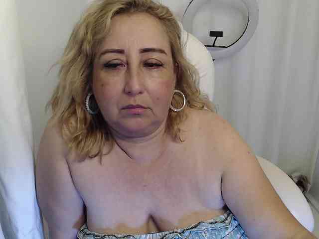 Mature2025 webcam