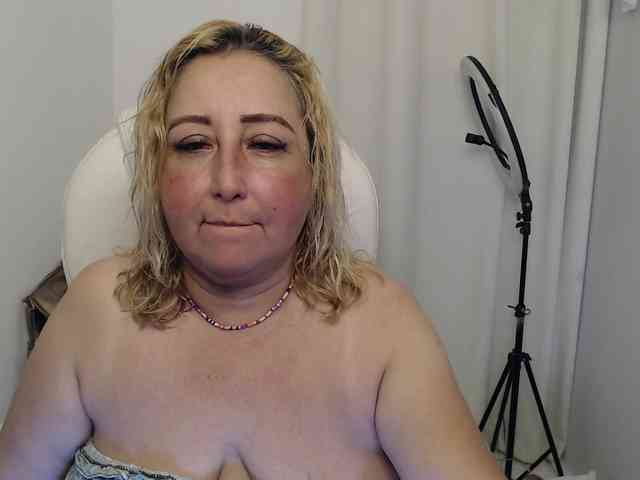 Mature2025 webcam