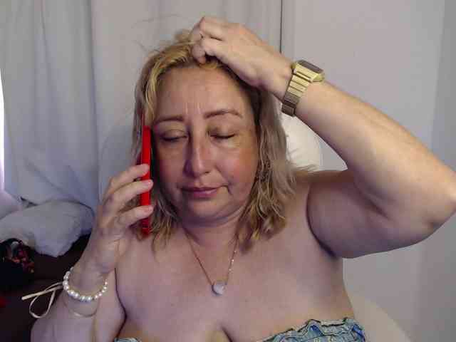 Mature2025 webcam