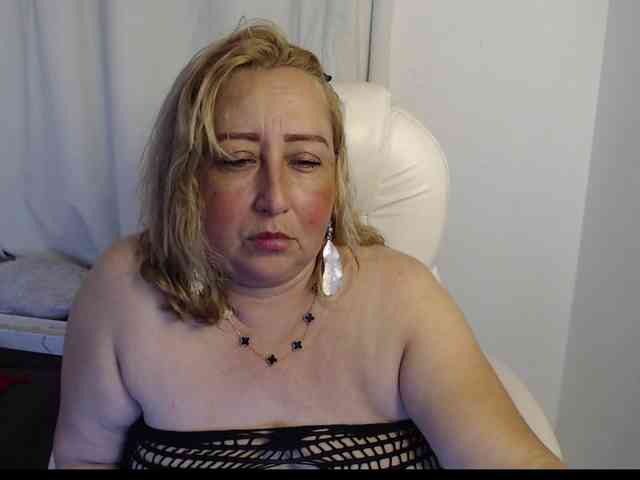 Mature2025 webcam