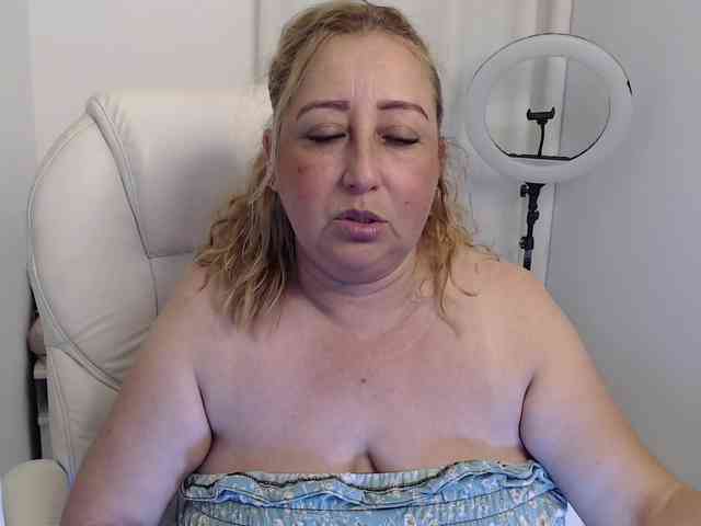 Mature2025 webcam