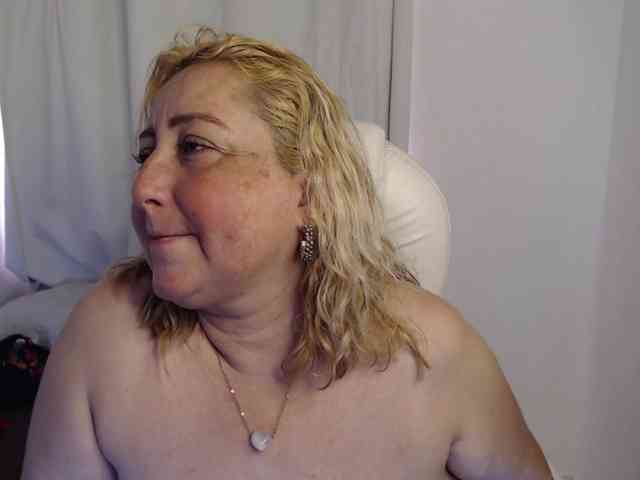 Mature2025 webcam