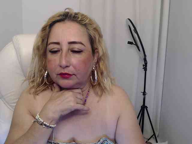 Mature2025 webcam