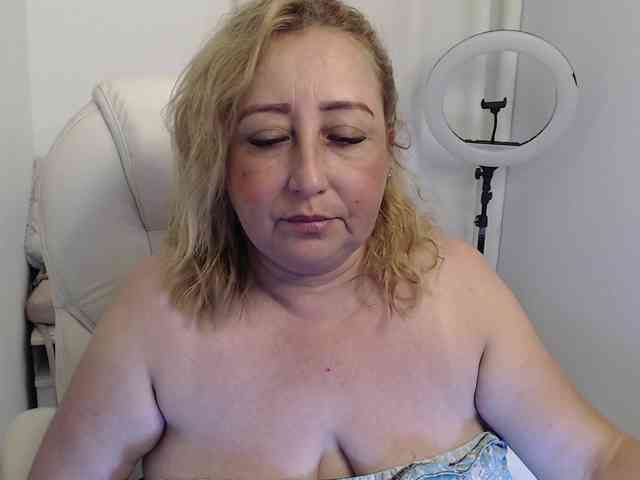 Mature2025 webcam