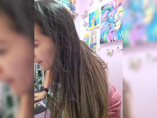 roussemelinda's BongaCams show and profile