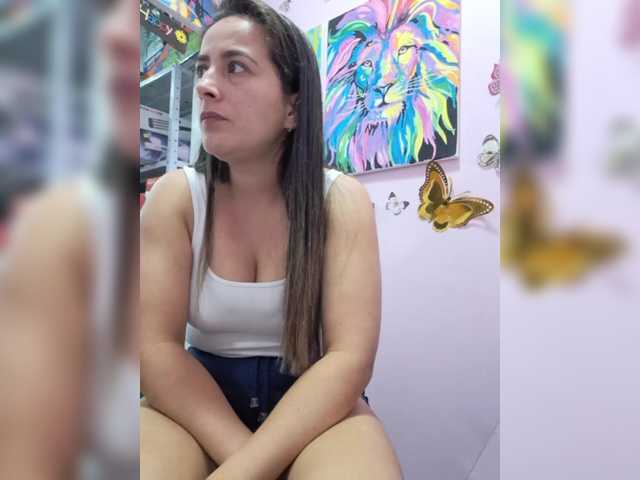 roussemelinda's BongaCams show and profile