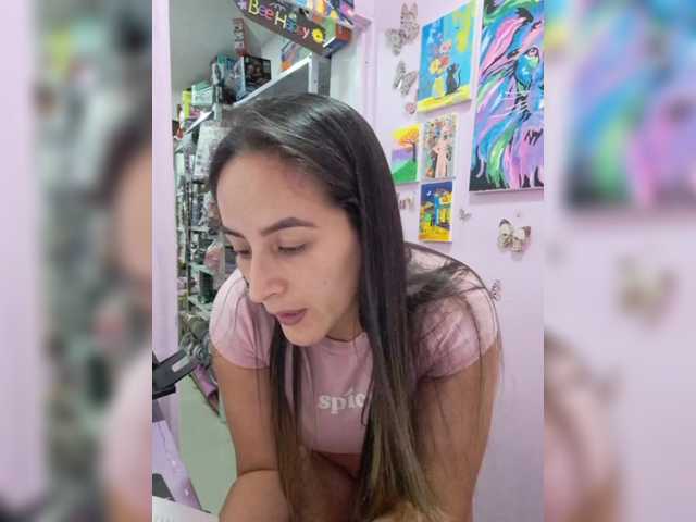 roussemelinda's BongaCams show and profile