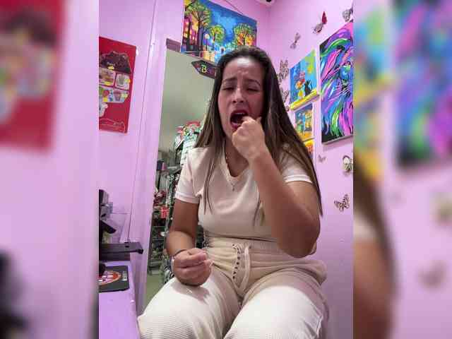 Shaved mature, Shaved latina, Group chat for 40 tokens, Full privates for 9..., chat me 5