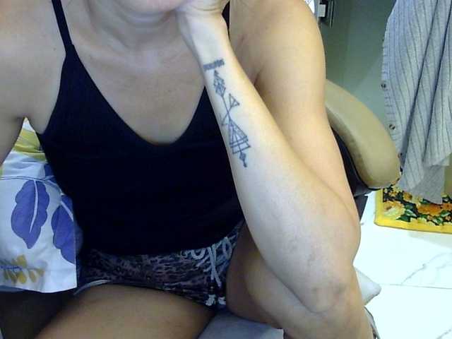 MariaLeteciaFilipina's BongaCams show and profile