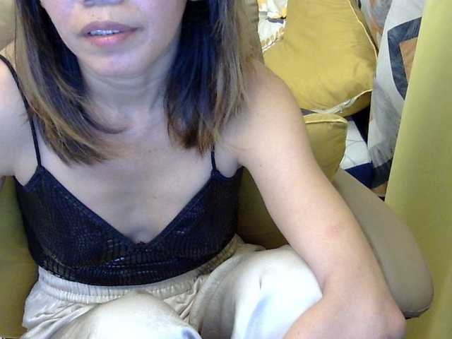 Admire MariaLeteciaFilipina, she wants to masturbate for you MariaLeteciaFilipina from BongaCams