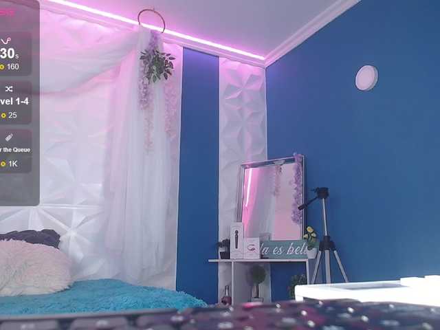 misshoney1 on BongaCams 