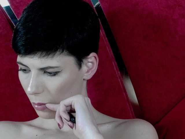 Preview of roxxyrouge