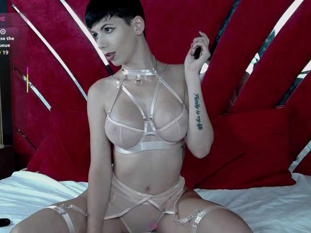 RoxxyRouge from BongaCams is Freechat