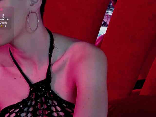 RoxxyRouge RoxxyRouge