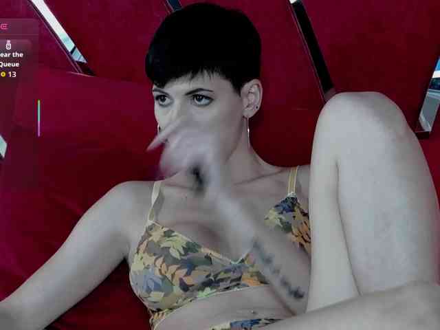 RoxxyRouge RoxxyRouge