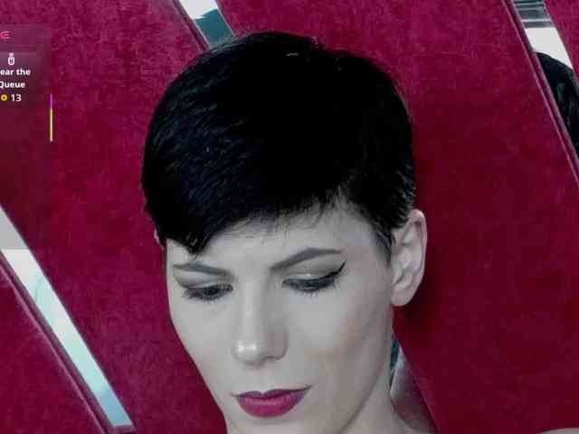 RoxxyRouge RoxxyRouge