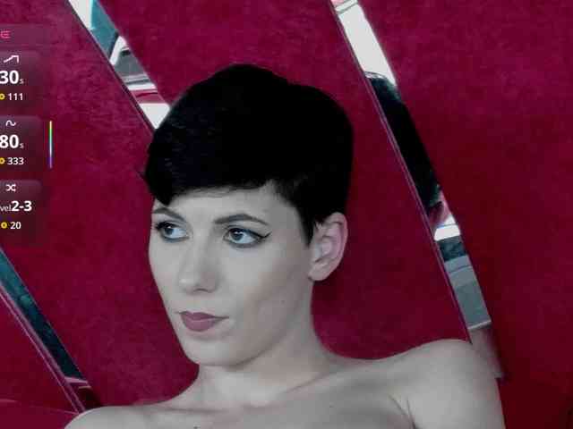 RoxxyRouge RoxxyRouge