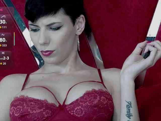 RoxxyRouge RoxxyRouge