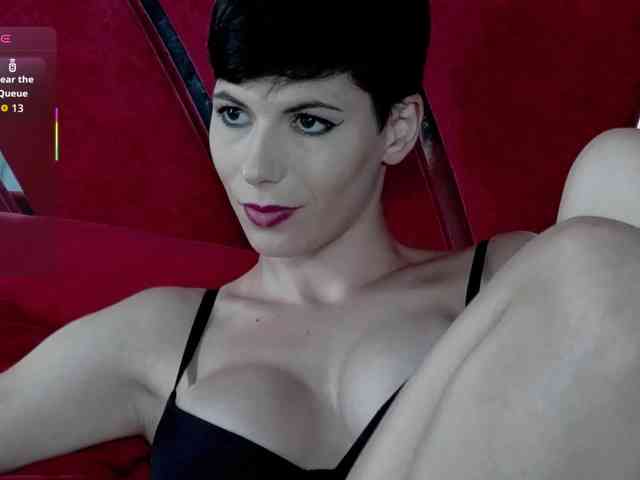 RoxxyRouge webcam