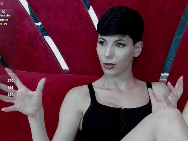 RoxxyRouge webcam