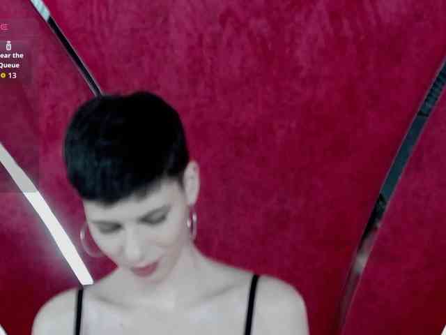 RoxxyRouge RoxxyRouge