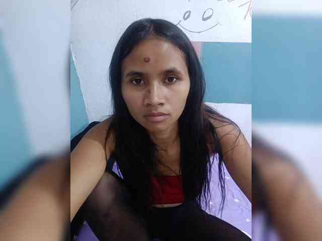 TitiAnnah webcam