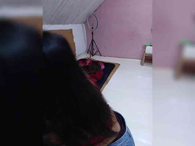 TitiAnnah webcam