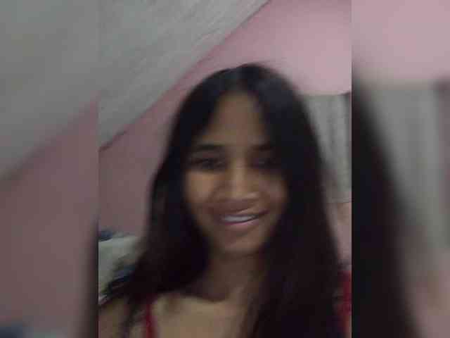 TitiAnnah webcam