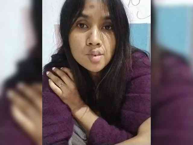 TitiAnnah webcam