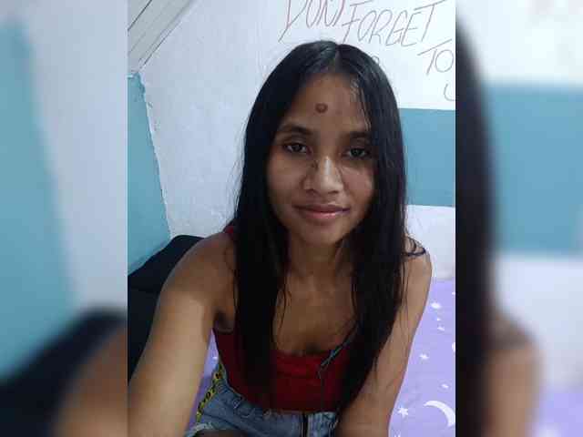 TitiAnnah webcam