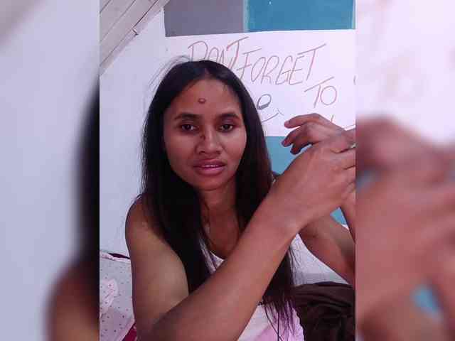 TitiAnnah webcam