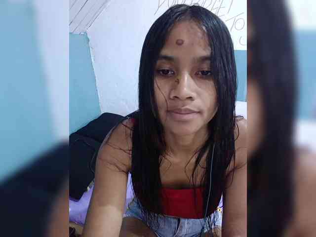 TitiAnnah webcam