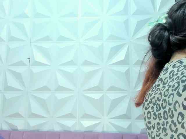 Mia-Collivens webcam