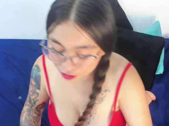 Mia-Collivens Mia-Collivens