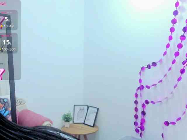 Mia-Collivens webcam