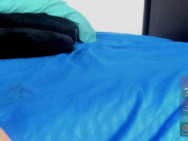 Mia-Collivens Mia-Collivens