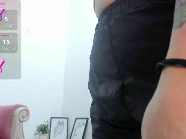 Mia-Collivens webcam