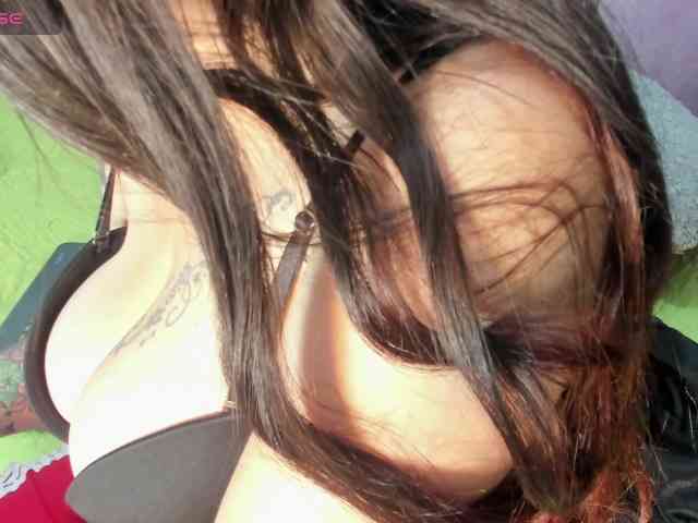 Mia-Collivens webcam