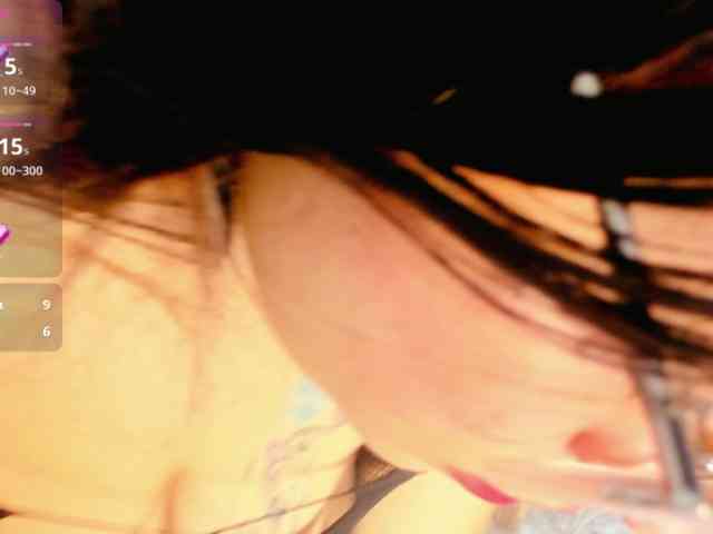 Mia-Collivens webcam